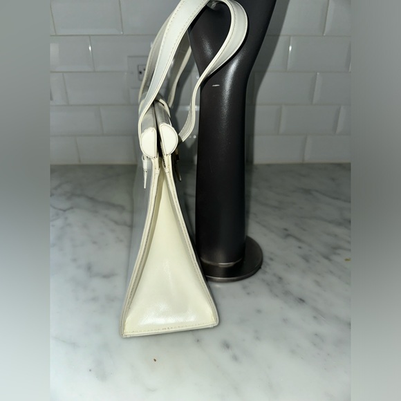 Vintage YSL Leather Handbag in excellent condition! - Picture 3 of 7